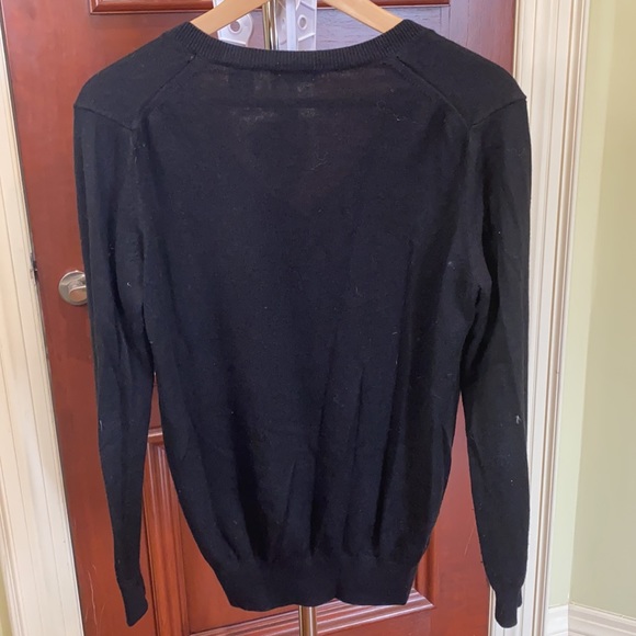 Black cashmere/silk v neck long sleeve - Picture 2 of 4